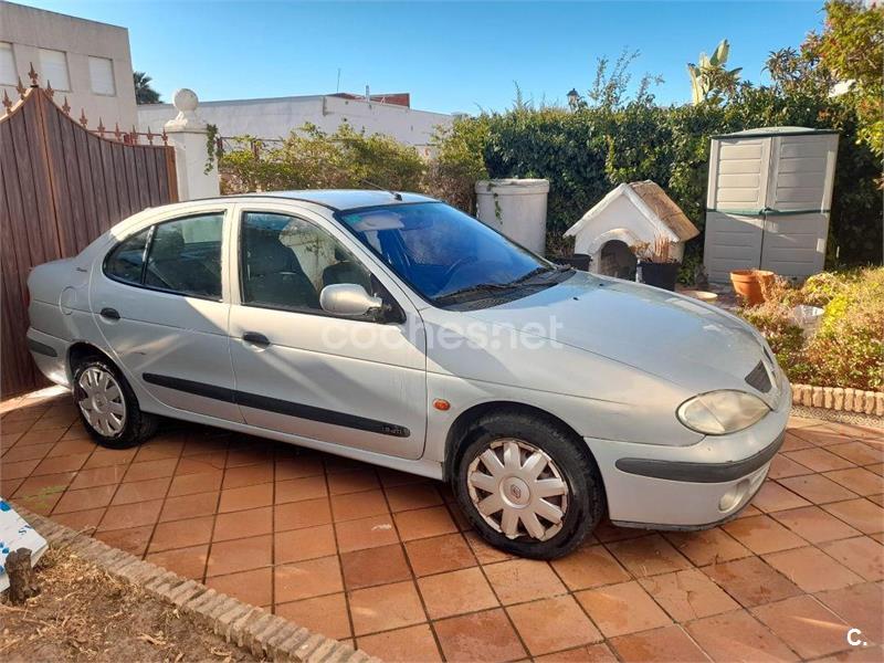 RENAULT Megane