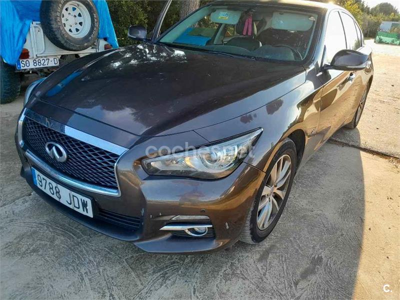 INFINITI Q50