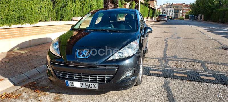 PEUGEOT 207