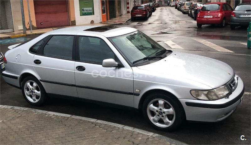 SAAB 93