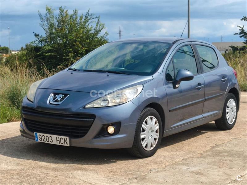 PEUGEOT 207 Confort 1.4 HDI 70 FAP