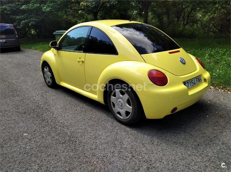 VOLKSWAGEN New Beetle