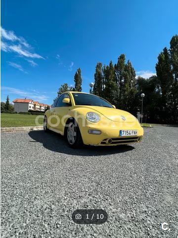 VOLKSWAGEN New Beetle