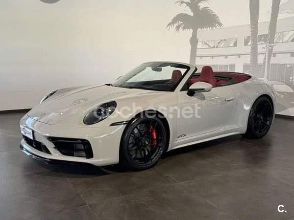 PORSCHE 911 Carrera 4 GTS Cabriolet