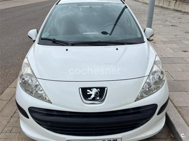 PEUGEOT 207 1.4 HDI Urban