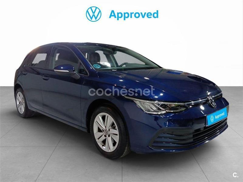 VOLKSWAGEN Golf Life 1.0 TSI