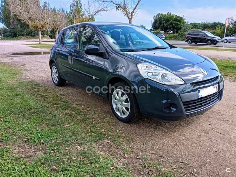 RENAULT Clio Yahoo 1.2 16v 75