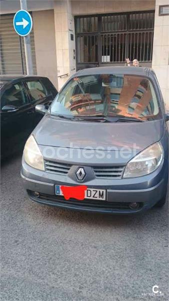 RENAULT Grand Scenic