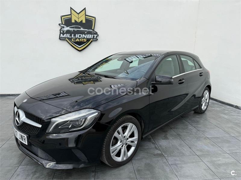 MERCEDES-BENZ Clase A A 200 d AMG Line 5p.