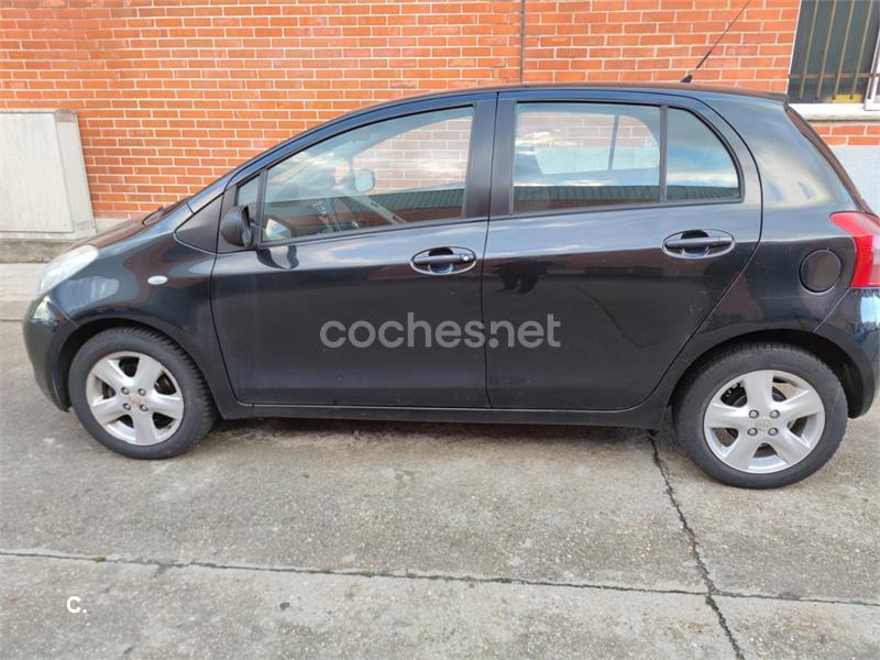 TOYOTA Yaris 1.3 VVTi Rock In Rio