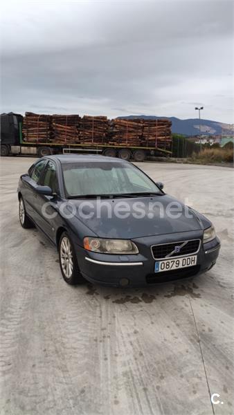 VOLVO S60 2.5 T AWD