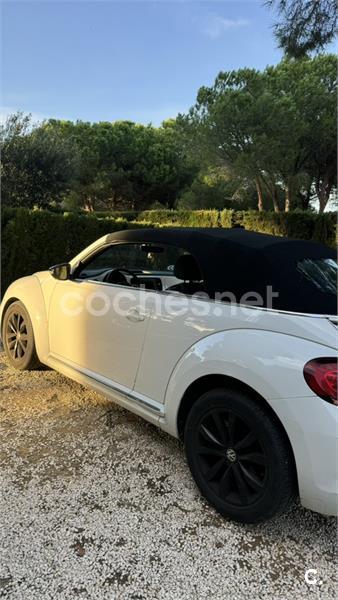 VOLKSWAGEN Beetle Design 2.0 TDI Cabrio