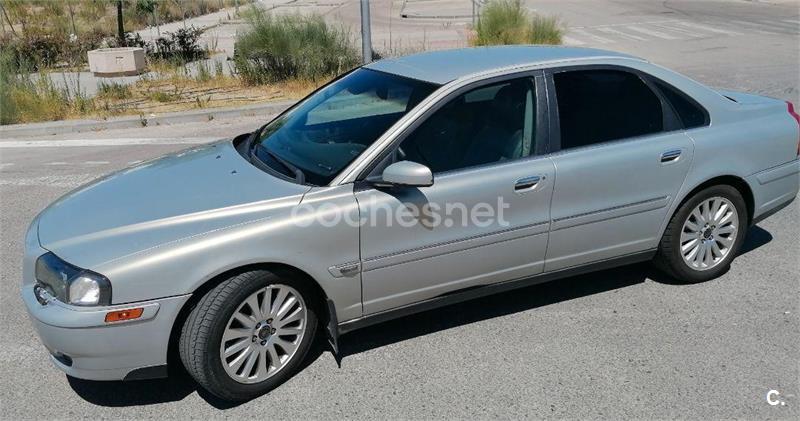 VOLVO S80