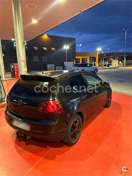 VOLKSWAGEN Golf 1.6 Sportline