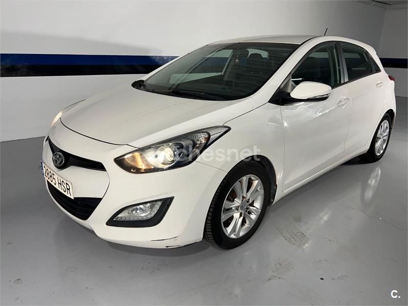 HYUNDAI i30 1.6 CRDi Tecno