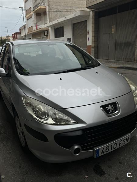 PEUGEOT 307 1.6 HDi 90 XLine