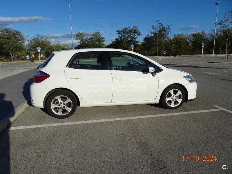 TOYOTA Auris 1.4 D4D DPF Active Confortdrive