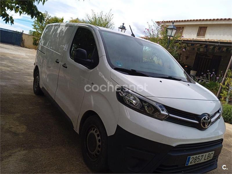 TOYOTA Proace Verso