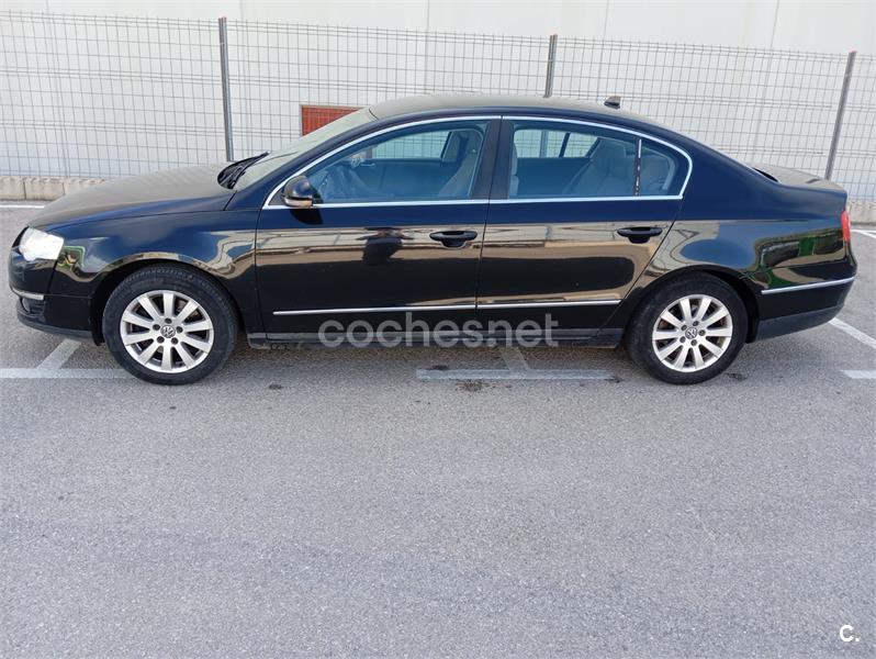 VOLKSWAGEN Passat 2.0 TDI Advance