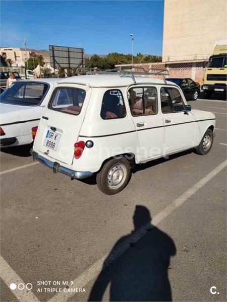 RENAULT R4