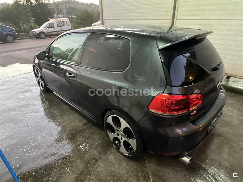 VOLKSWAGEN Golf 2.0 TSI GTI