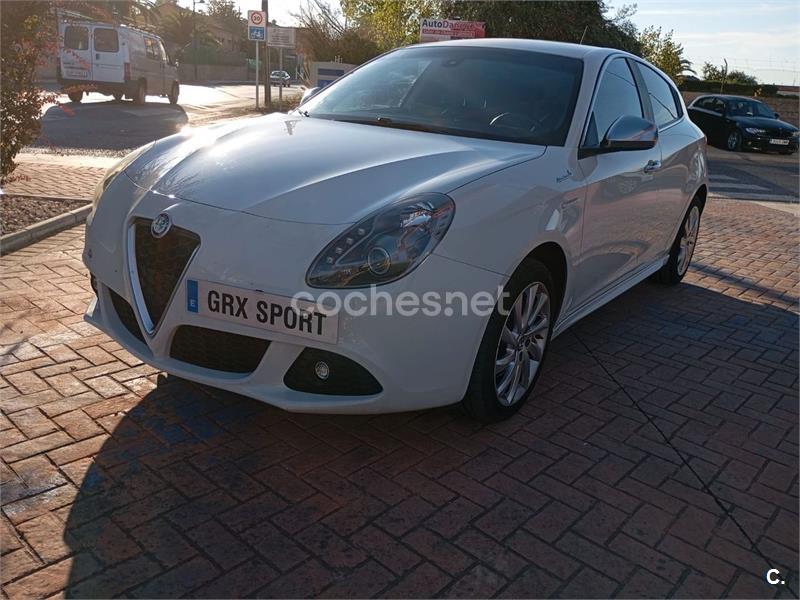 ALFA ROMEO Giulietta 2.0 JTDm Distinctive