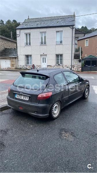 PEUGEOT 206