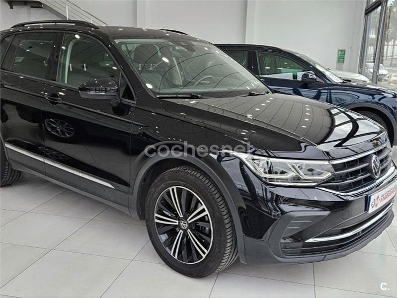 VOLKSWAGEN Tiguan Life 2.0 TDI DSG