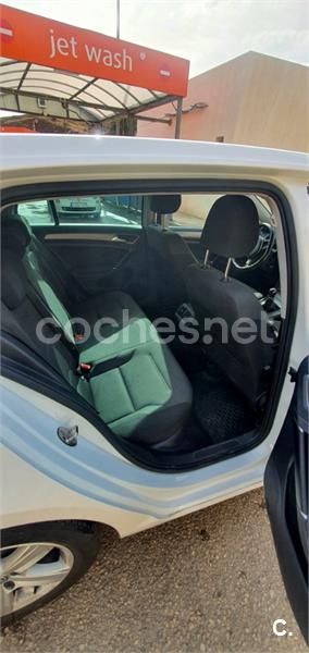 VOLKSWAGEN Golf Variant Advance 1.6 TDI BMT