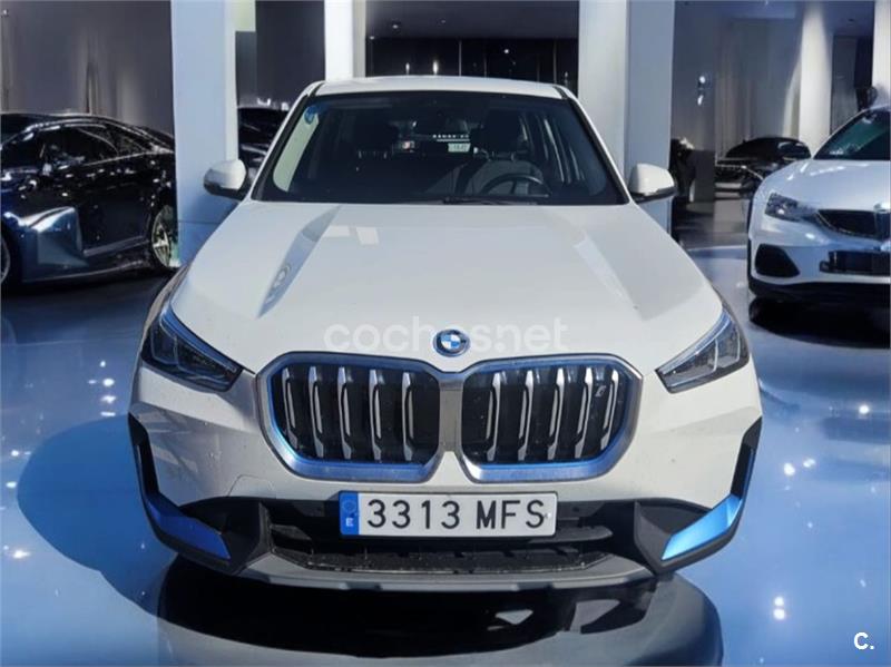 BMW iX1 xDrive30