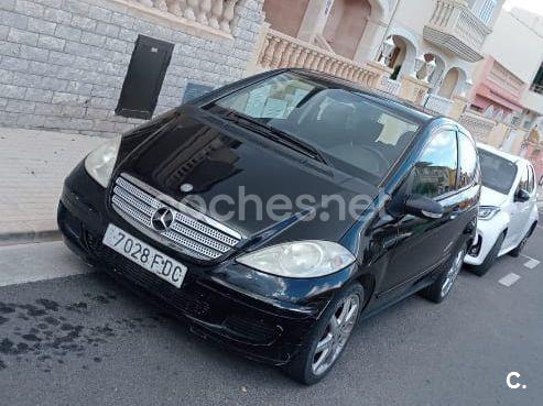 MERCEDES-BENZ Clase A A 150 Red Black