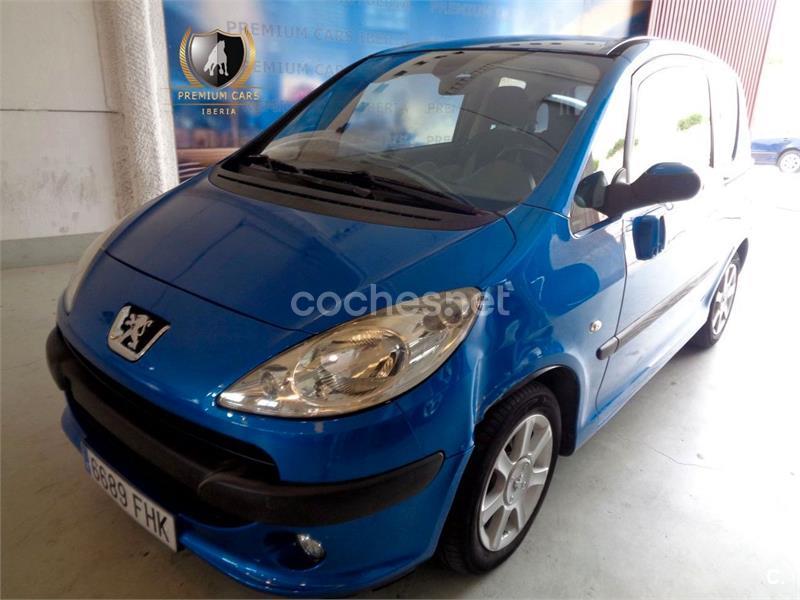 PEUGEOT 1007 1.4 HDi Urban