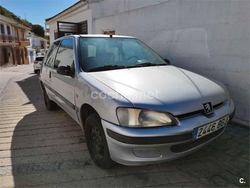 PEUGEOT 106