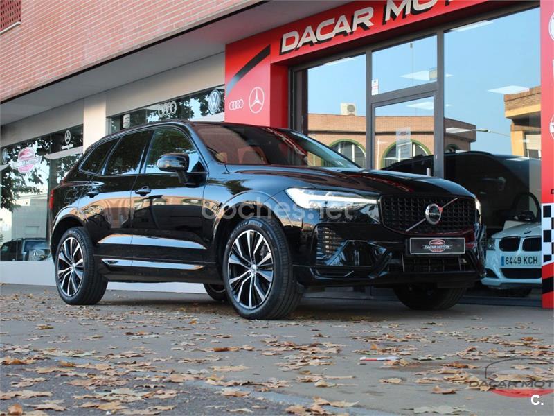 VOLVO XC60 2.0 B4 D AWD Plus Dark Auto