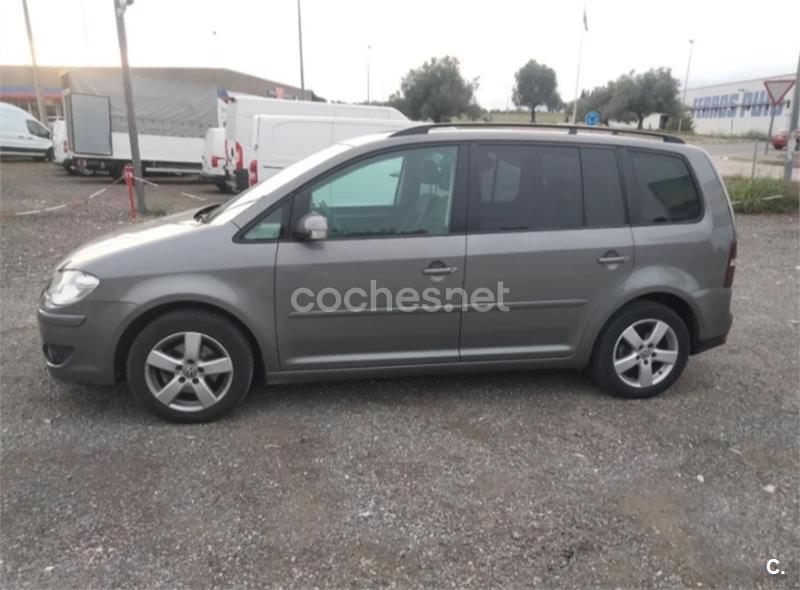 VOLKSWAGEN Touran 2.0 TDI 140 Highline