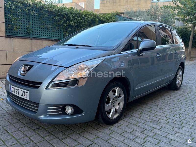 PEUGEOT 5008 Confort 1.6 VTi 120