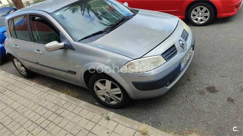 RENAULT Megane