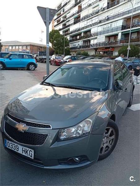 CHEVROLET Cruze