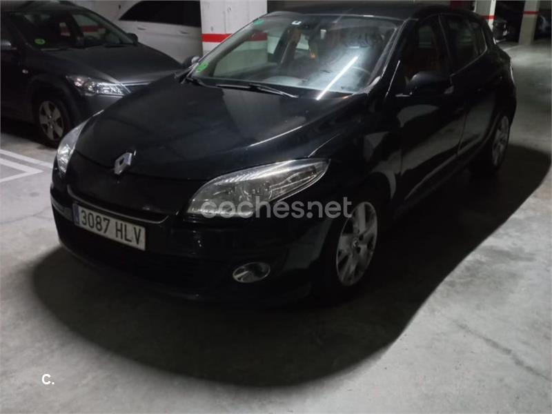 RENAULT Mégane Authentique 1.6 16v 110