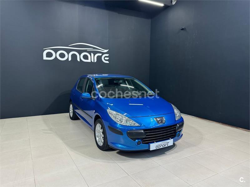 PEUGEOT 307 1.6 HDi 90 DSign