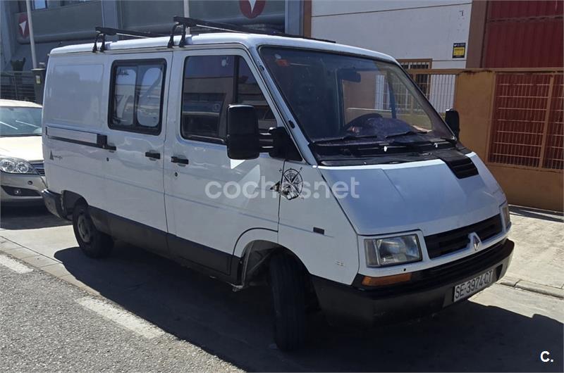 RENAULT Trafic T13F 2.1D 900 SWB COMBI6