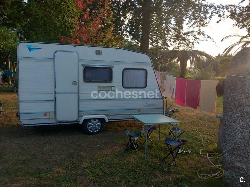 Se vende caravana,menos de 750kg y con d