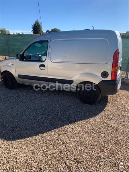 RENAULT Kangoo