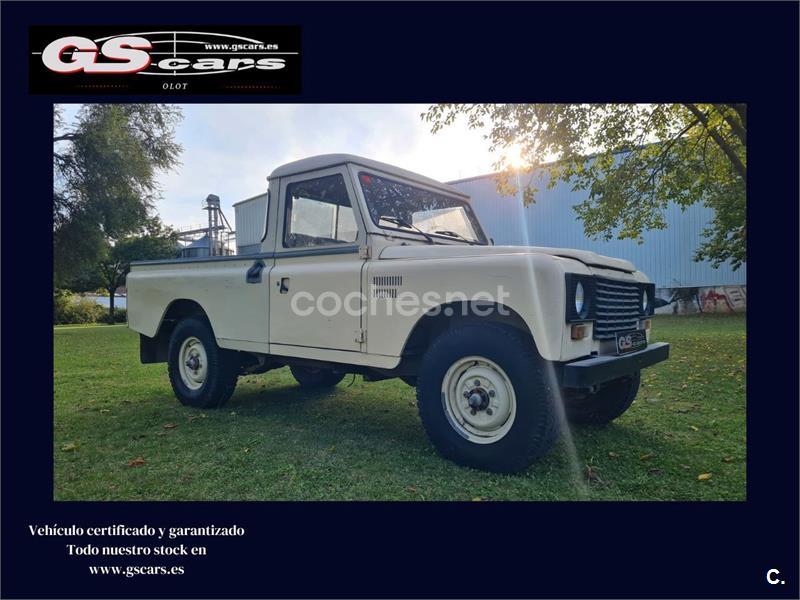 LAND-ROVER SANTANA 109 PICK UP