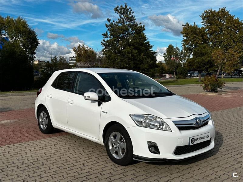 TOYOTA Auris 1.8 Hibrido Active