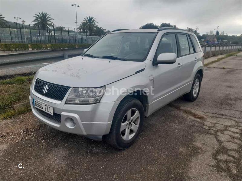 SUZUKI Grand Vitara XL7