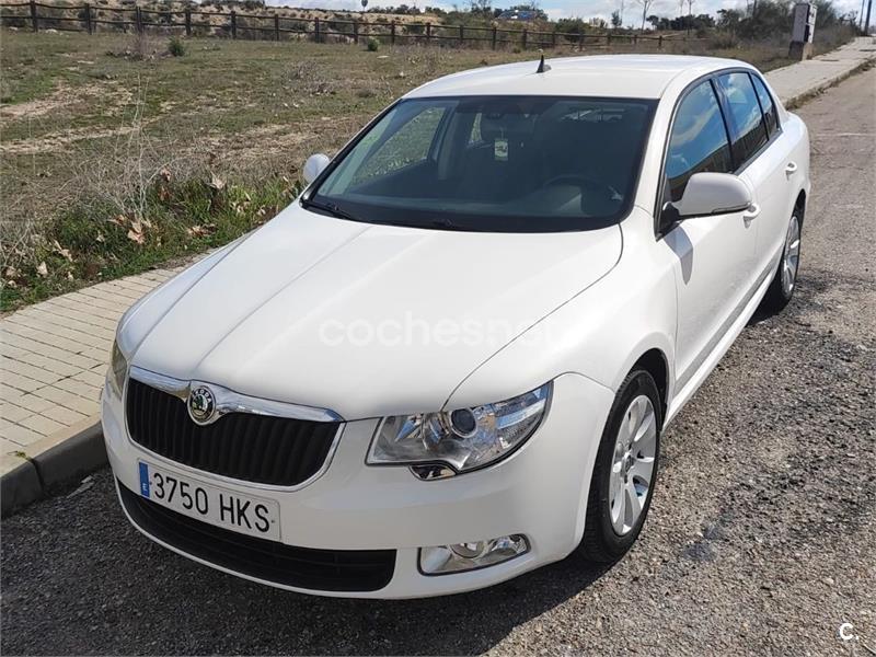 SKODA Superb 2.0 TDI PD DPF Ambition