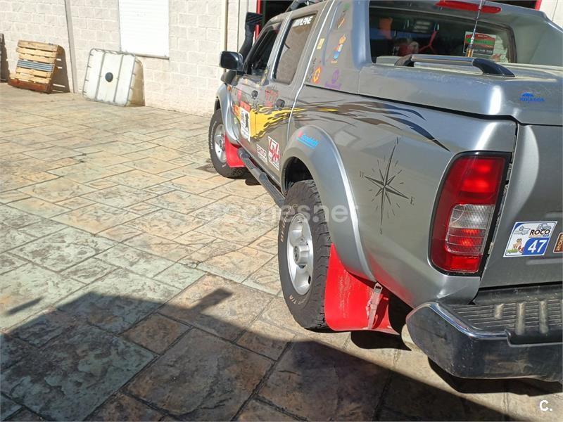 NISSAN Pick-up 4X4 Navara