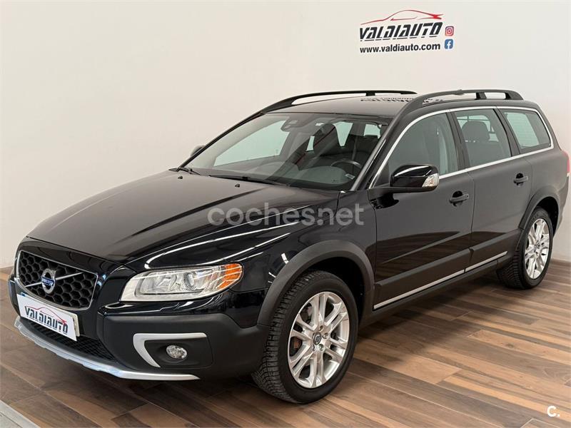 VOLVO XC70 2.4 D5 AWD Summum Auto