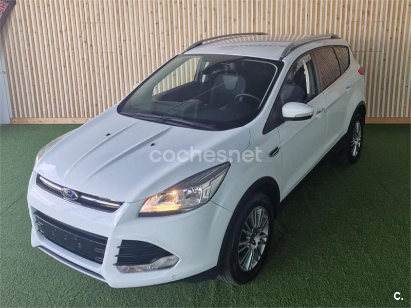 FORD Kuga 2.0 TDCi 140 4x2 Titanium